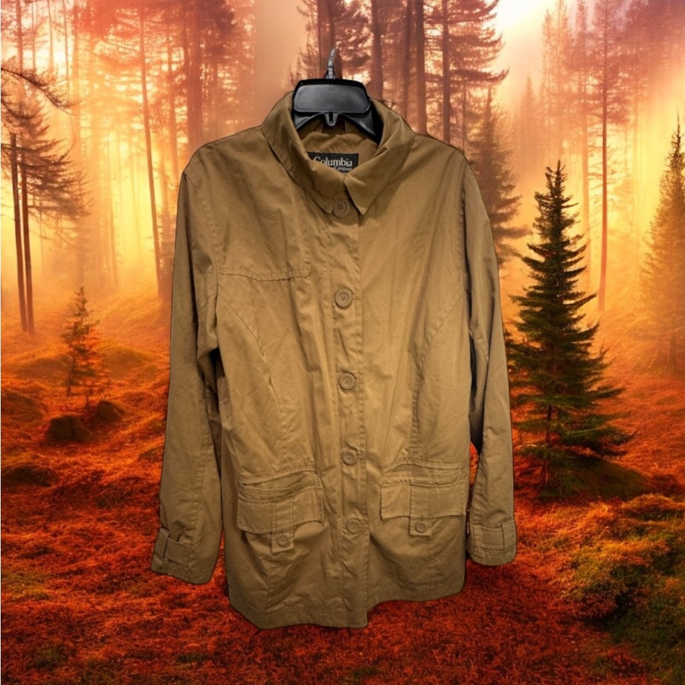 Columbia Women's tan Jacket size large